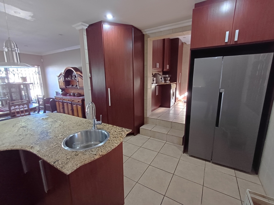 4 Bedroom Property for Sale in Vanes Estate Eastern Cape